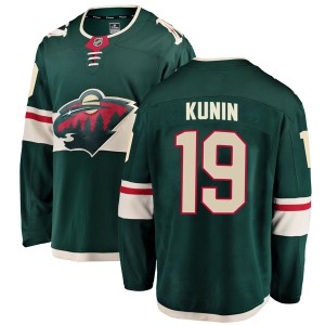 Minnesota Wild Luke Kunin Official Green Fanatics Branded Breakaway Youth Home NHL Hockey Jersey